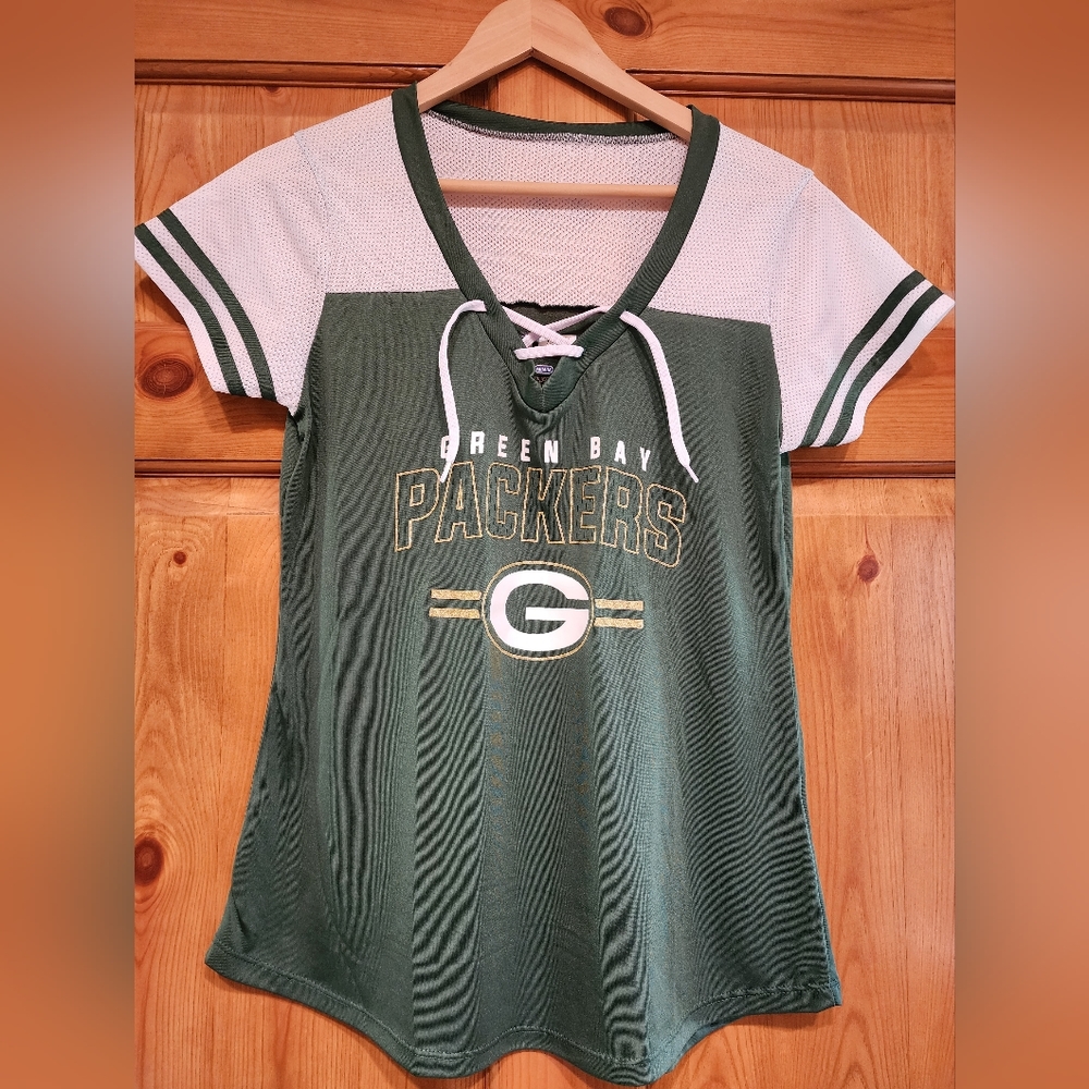 Ladies Green Bay Packers Shirt Size M